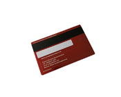 Hicoの磁気ストライプの署名が付いている鋼鉄赤いブラシをかけられたクレジット カード