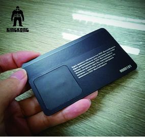 カスタマイズされた金属のスマートなRfidのホテルの鍵カード13.56mhzのドアの入口のホテルの供給