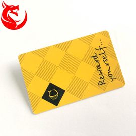 金の読み書きに金属の札入れカード高く光沢のある熱い押すか、または磁気ストライプ