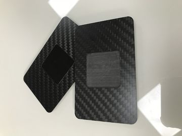 NFC 13.56MHzの無光沢の黒いカーボン繊維の名刺はCR80 85x54mmを欠きます
